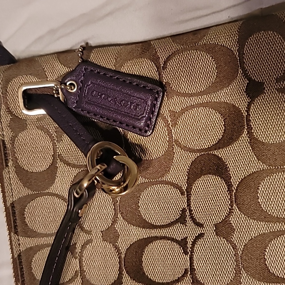 Authentic Coach Handbag - Picture 3 of 8